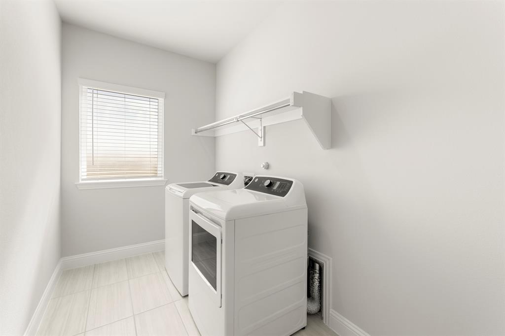 2126 Bloomsbury Lane Property Photo 33