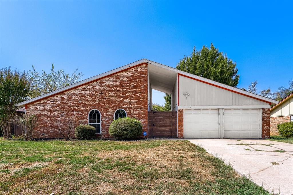 6917 Post Oak Drive Property Photo 1