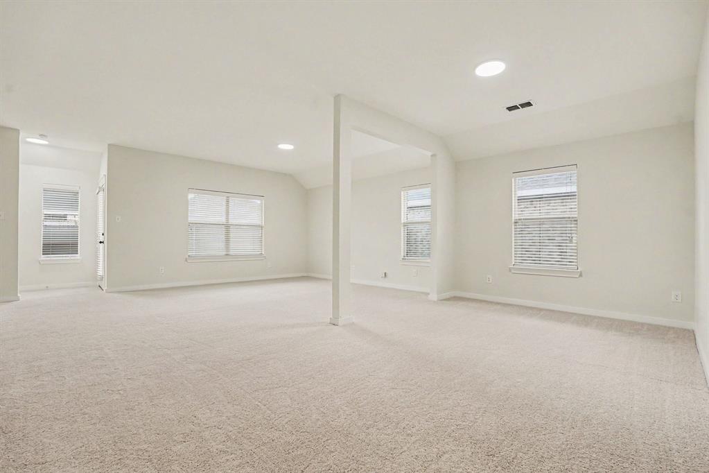 2606 Middleton Road Property Photo 6