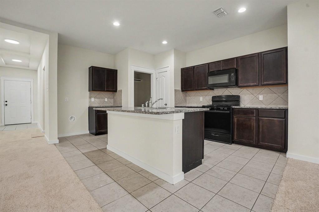 2606 Middleton Road Property Photo 9
