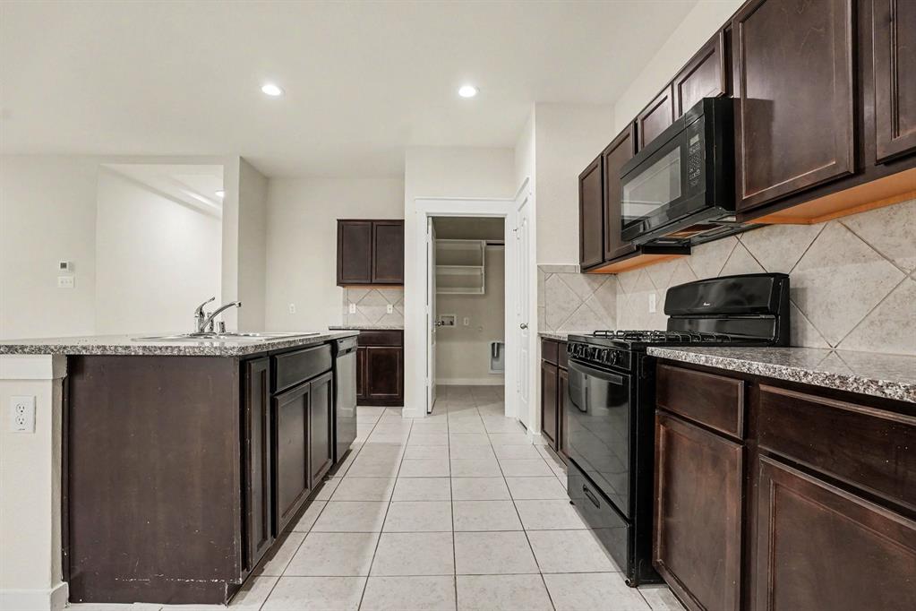 2606 Middleton Road Property Photo 10