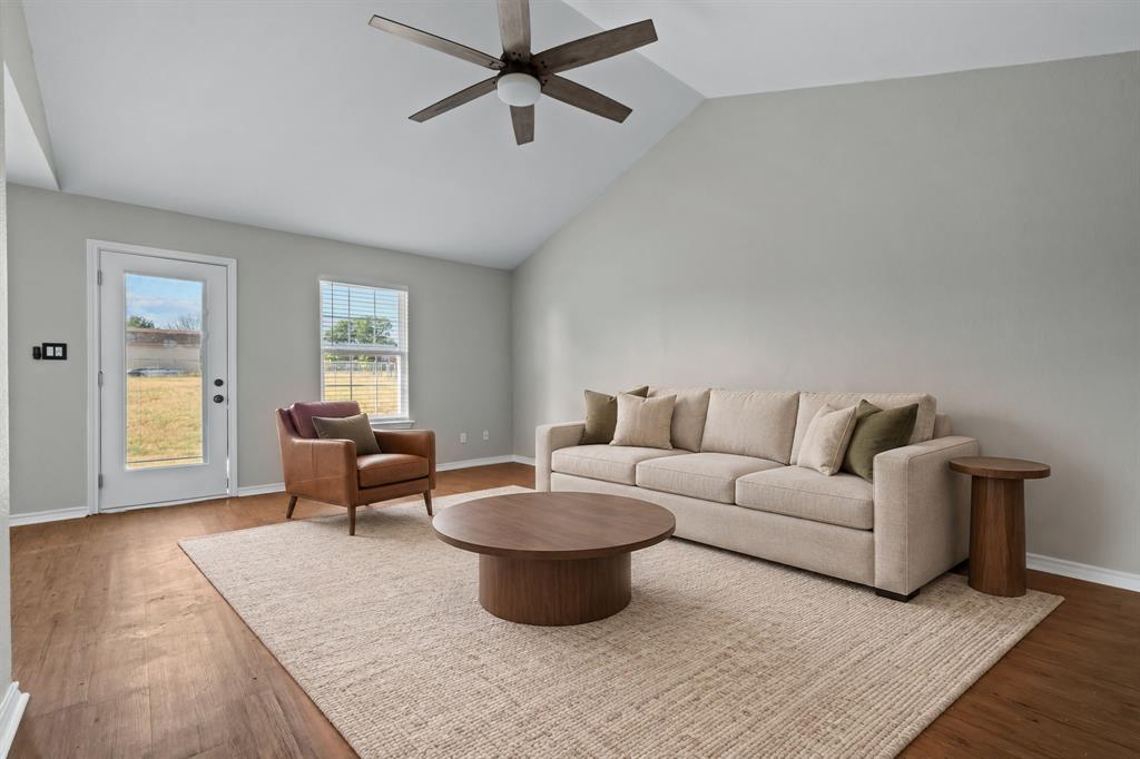 3904 Country Meadows Road Property Photo 6
