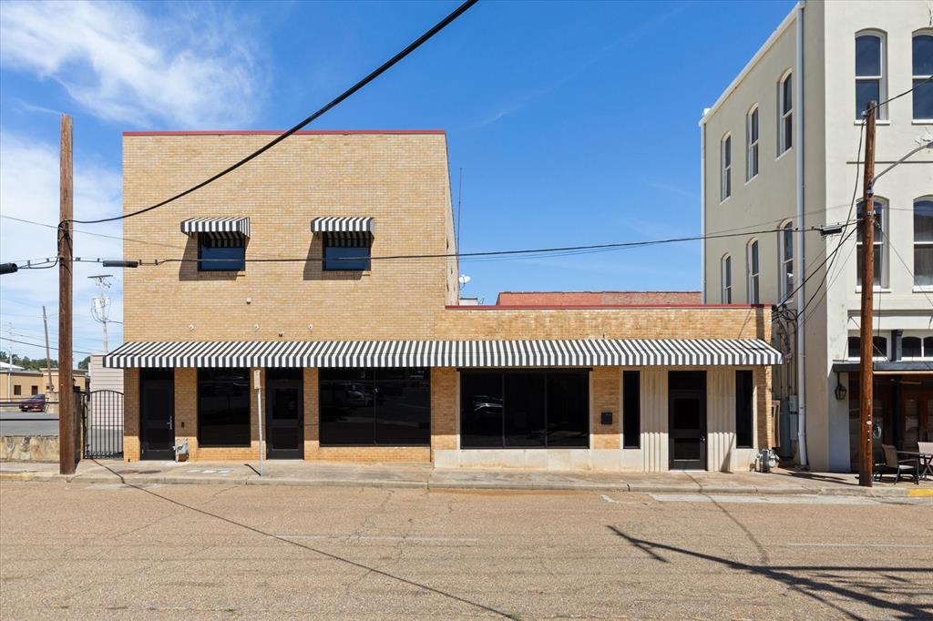 107 W Rusk Property Photo 1