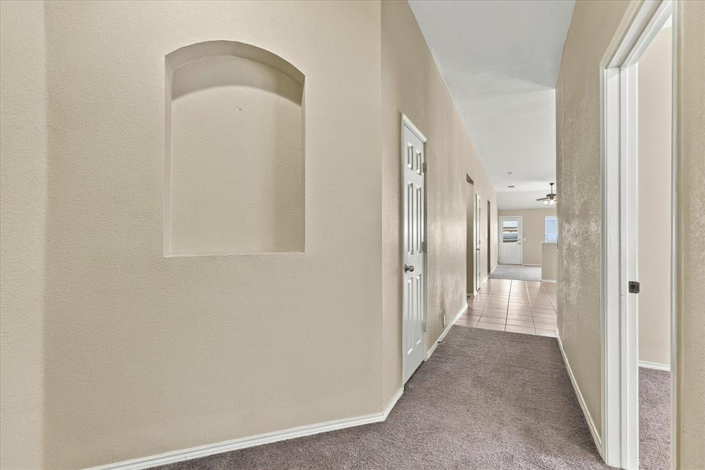 8716 Wagon Trail Property Photo 5