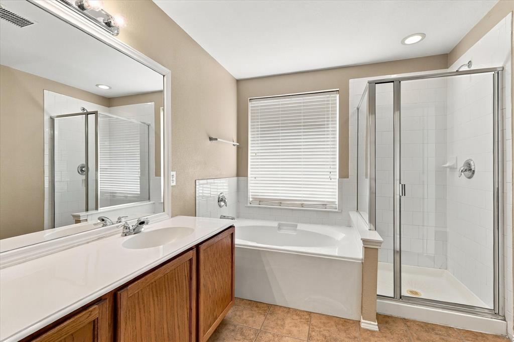 8716 Wagon Trail Property Photo 25