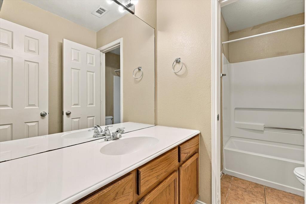8716 Wagon Trail Property Photo 32