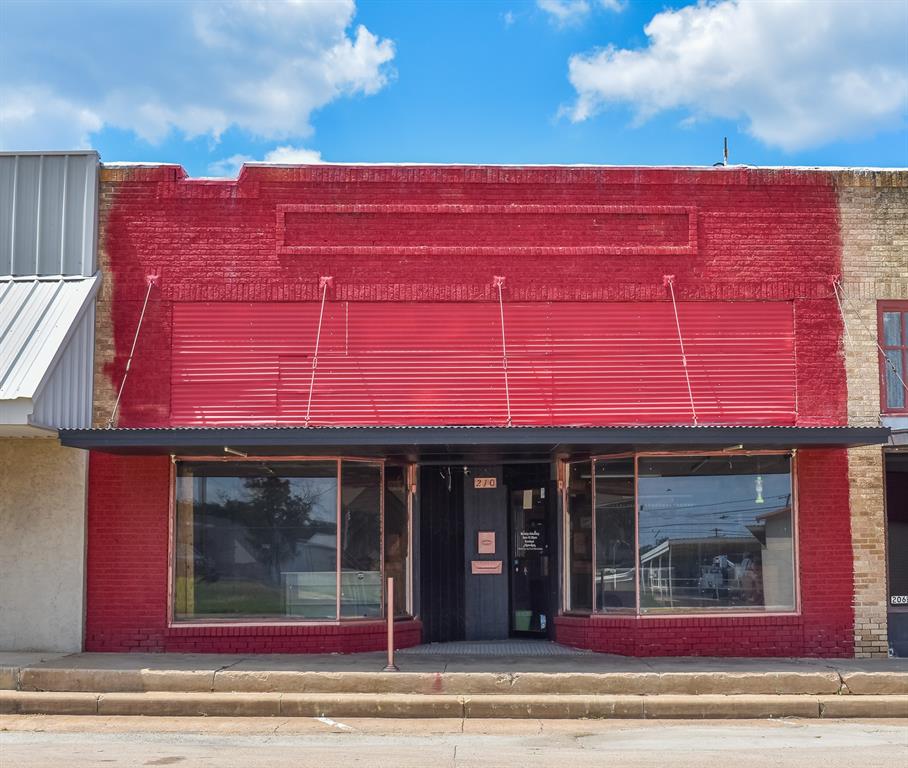 210 S Blackburn Street Property Photo 1