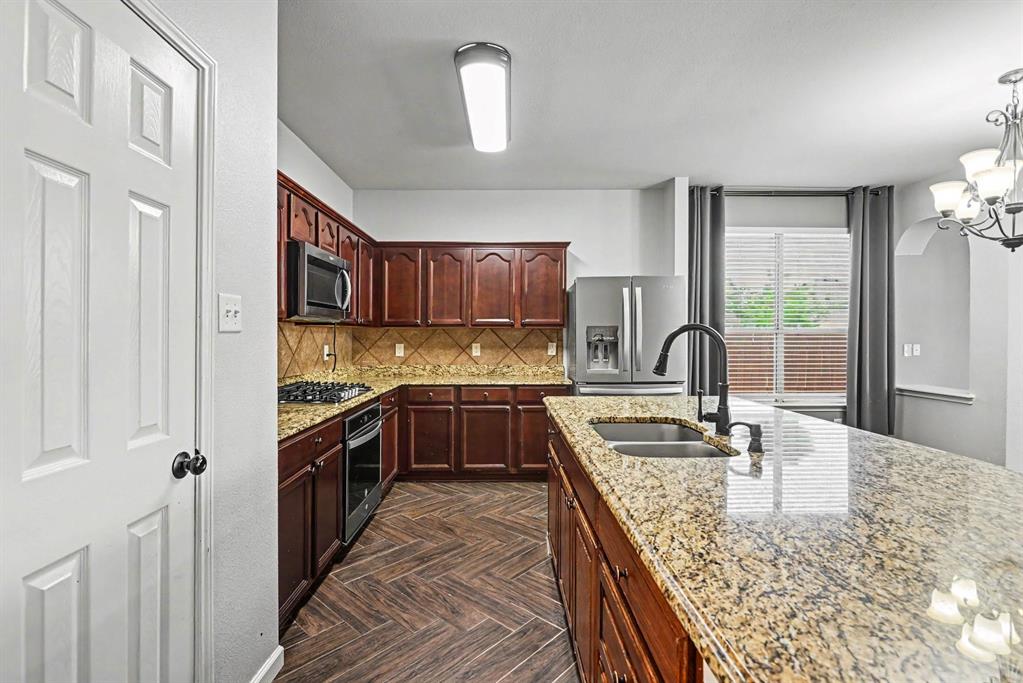 10005 Shelburne Road Property Photo 6