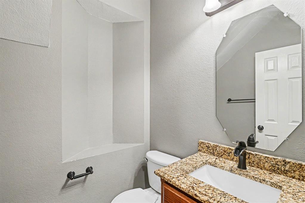 10005 Shelburne Road Property Photo 11