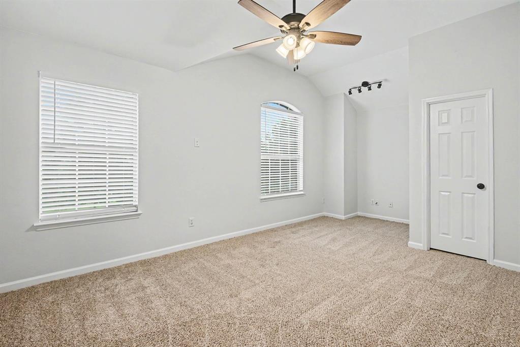 10005 Shelburne Road Property Photo 21