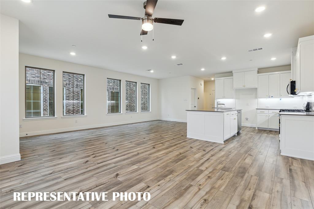 4733 Lunker Street Property Photo 5