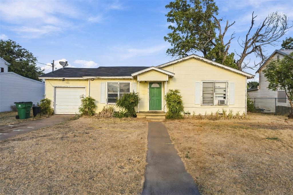 814 S Pierce Street Property Photo 1