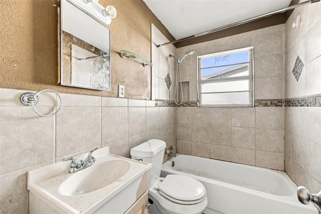 814 S Pierce Street Property Photo 10