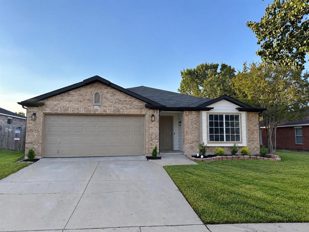 1309 Dundee Drive Property Photo 1