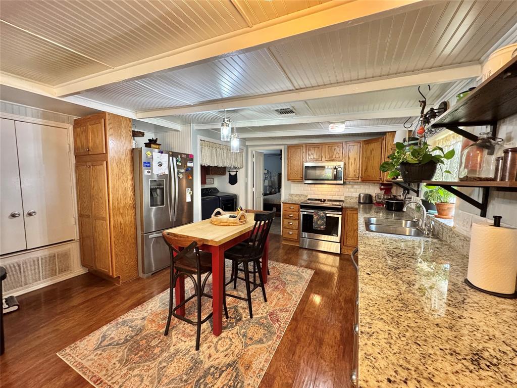 229 E Tennie Street Property Photo 8