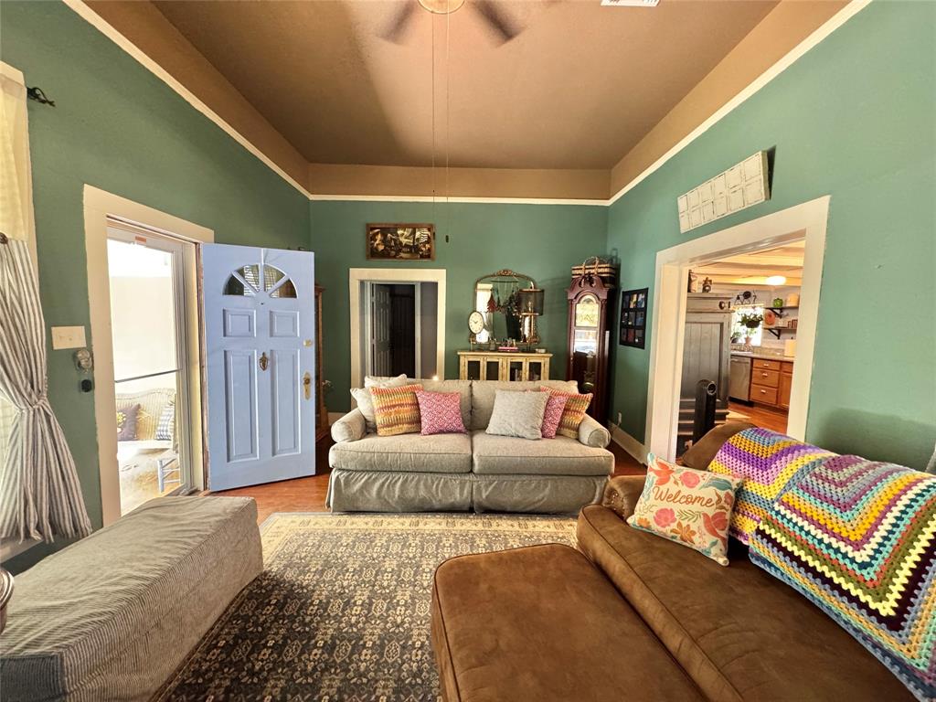 229 E Tennie Street Property Photo 12