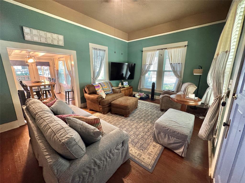 229 E Tennie Street Property Photo 13