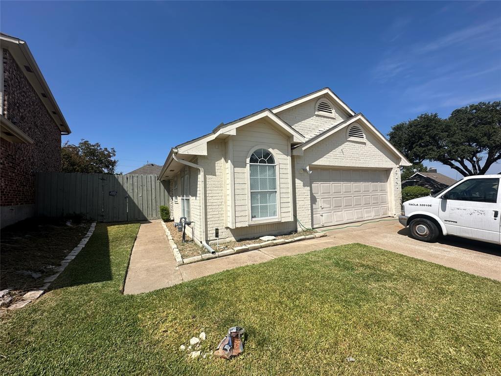5141 Hearthcrest Drive Property Photo 2