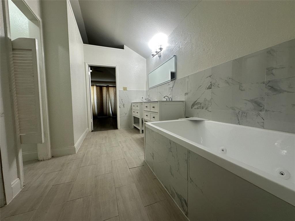 5141 Hearthcrest Drive Property Photo 13