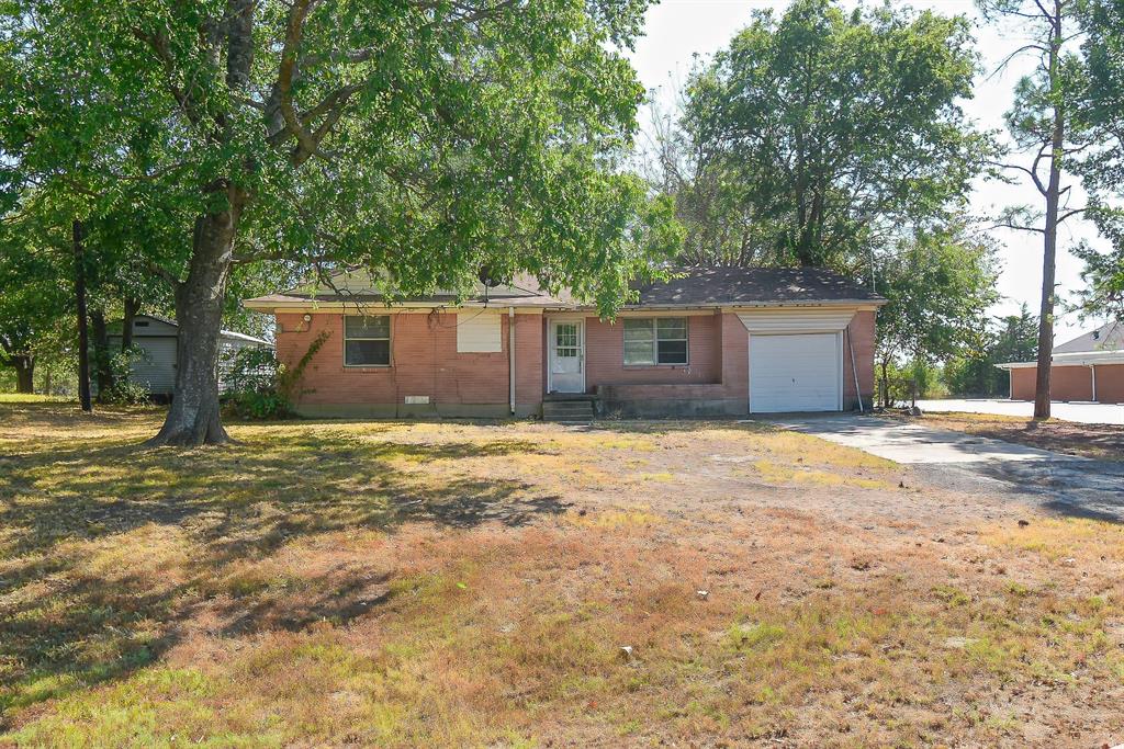 405 Fm 816 Property Photo 1
