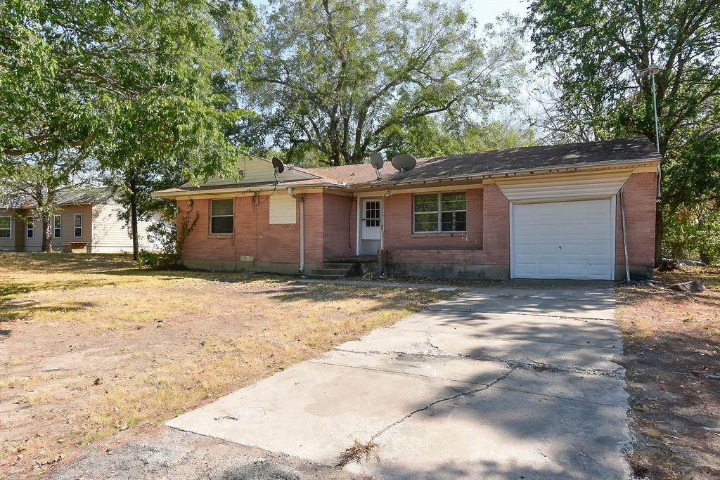 405 Fm 816 Property Photo 2