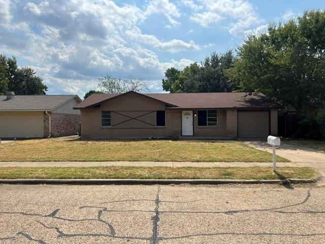 2312 Meadow Crest Property Photo 1