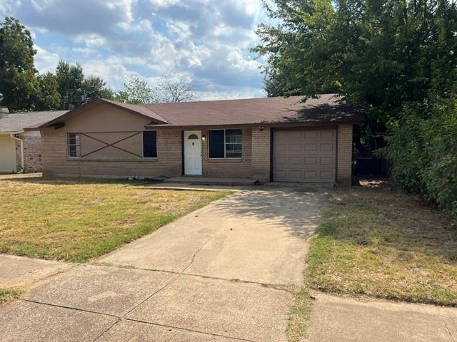 2312 Meadow Crest Property Photo 3