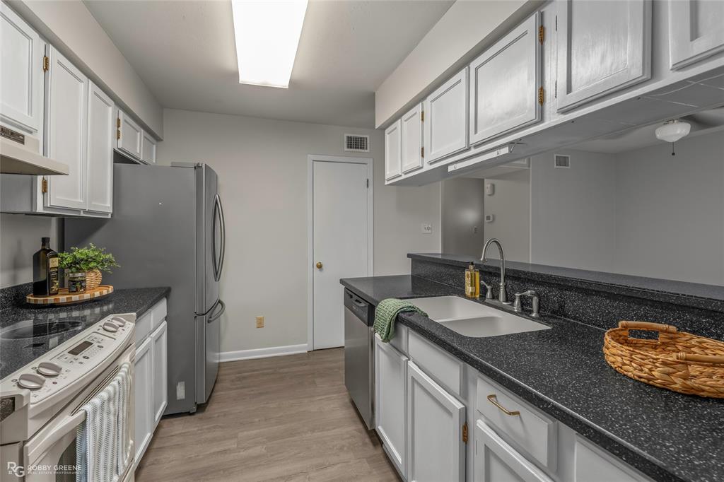 10109 Salinas Drive Property Photo 13