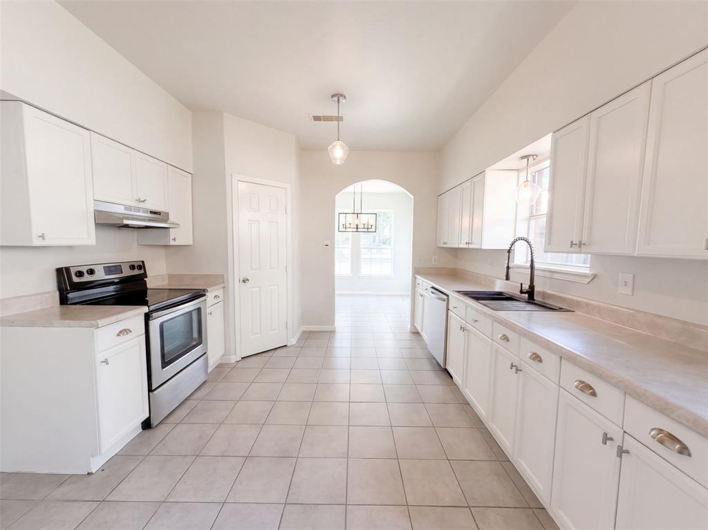 4519 Marcell Avenue Property Photo 2