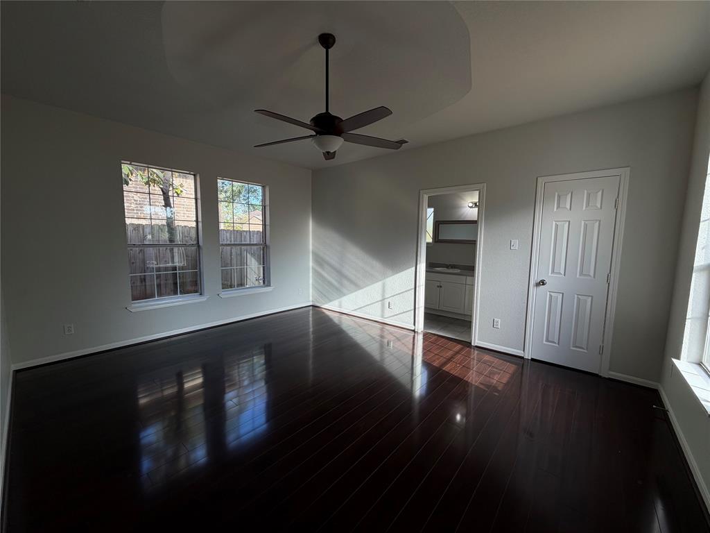 4519 Marcell Avenue Property Photo 4