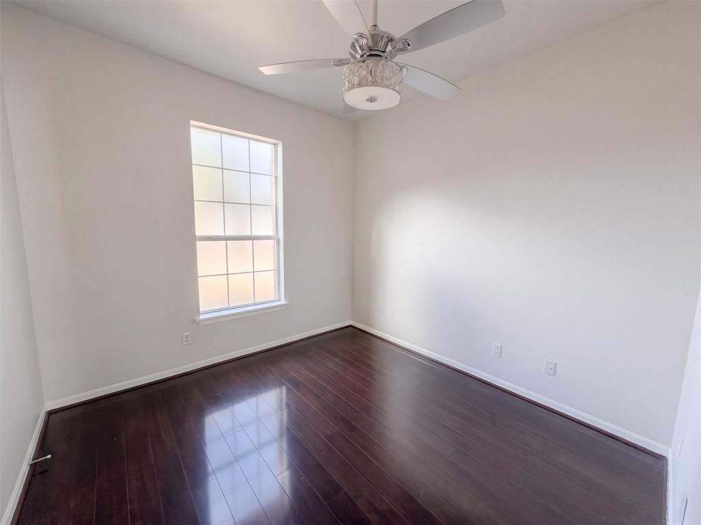 4519 Marcell Avenue Property Photo 9