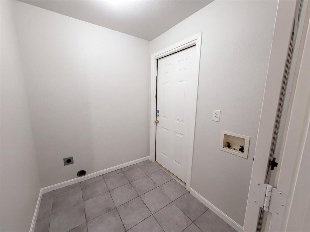 4519 Marcell Avenue Property Photo 12