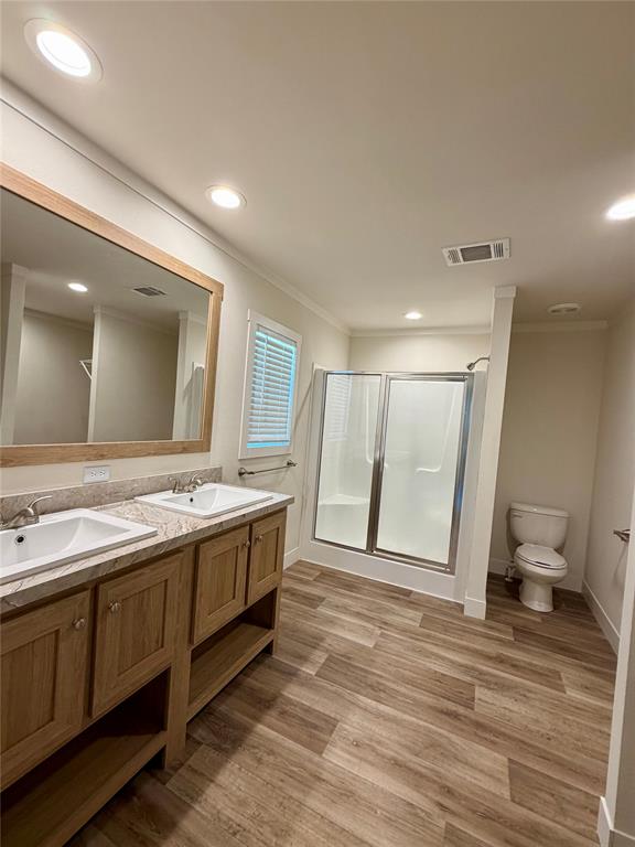 60 Holland Street Property Photo 7