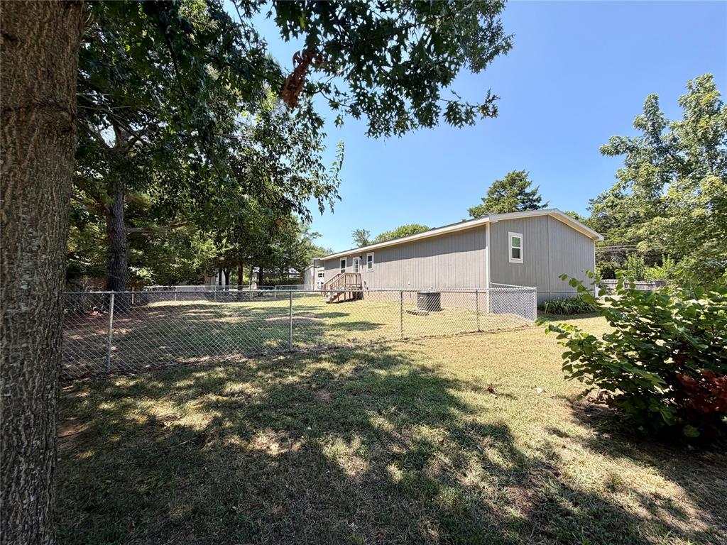 60 Holland Street Property Photo 11