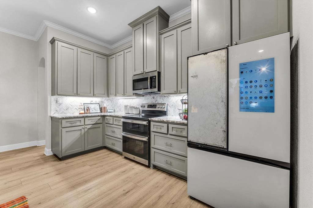370 Frederick Drive Property Photo 13
