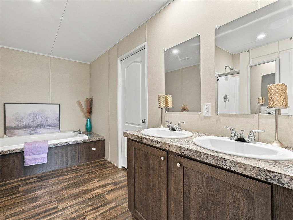 123 Dove Court Property Photo 12