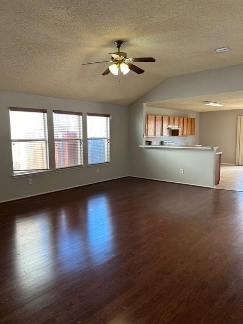 9300 Goldenview Drive Property Photo 3