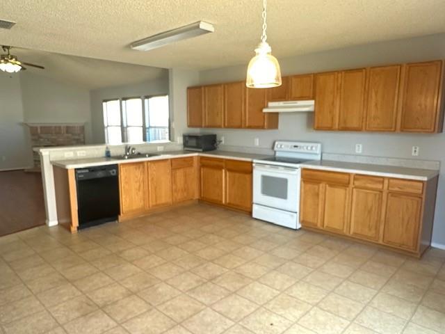 9300 Goldenview Drive Property Photo 6