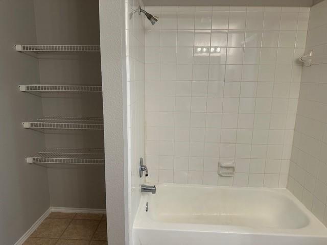 9300 Goldenview Drive Property Photo 10