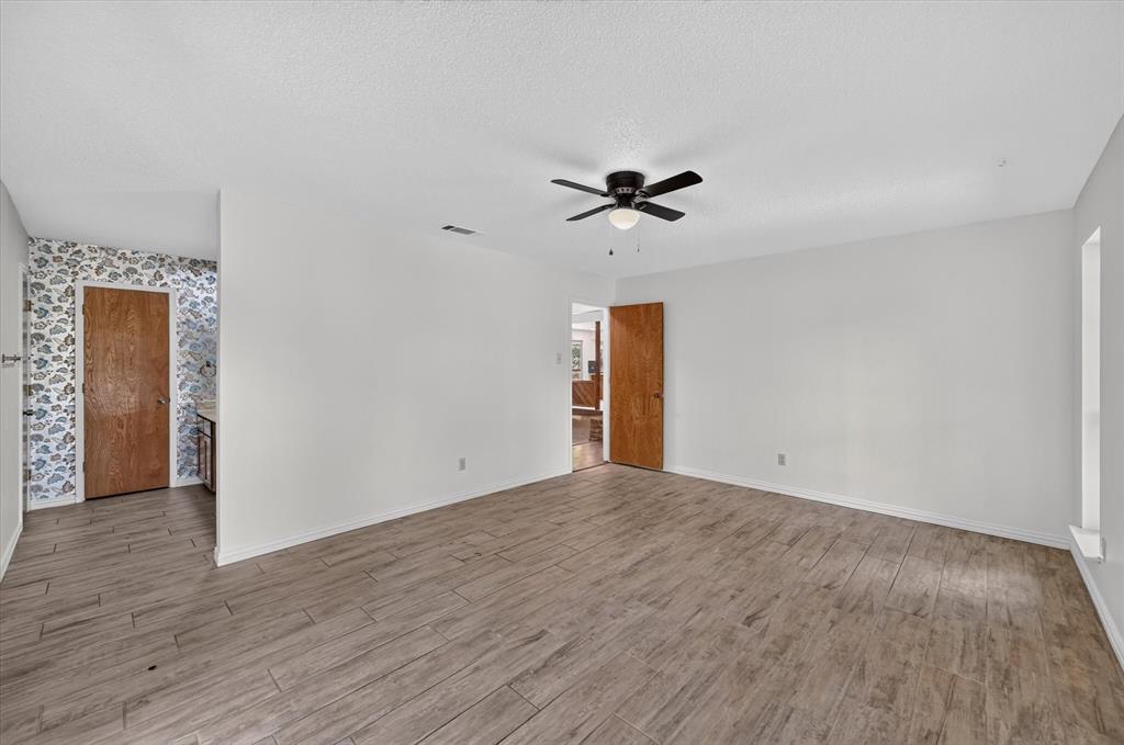 1600 Craighton Court Property Photo 21