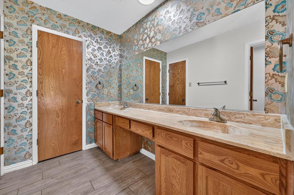 1600 Craighton Court Property Photo 22