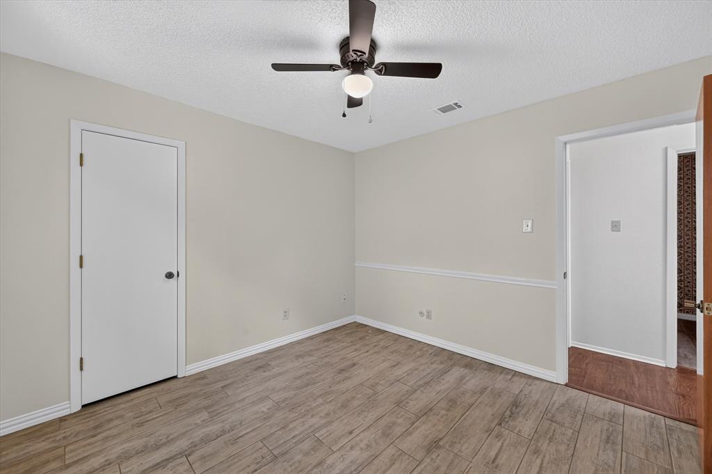 1600 Craighton Court Property Photo 28