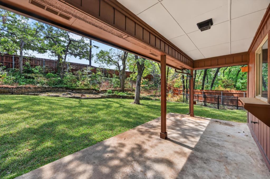 1600 Craighton Court Property Photo 34