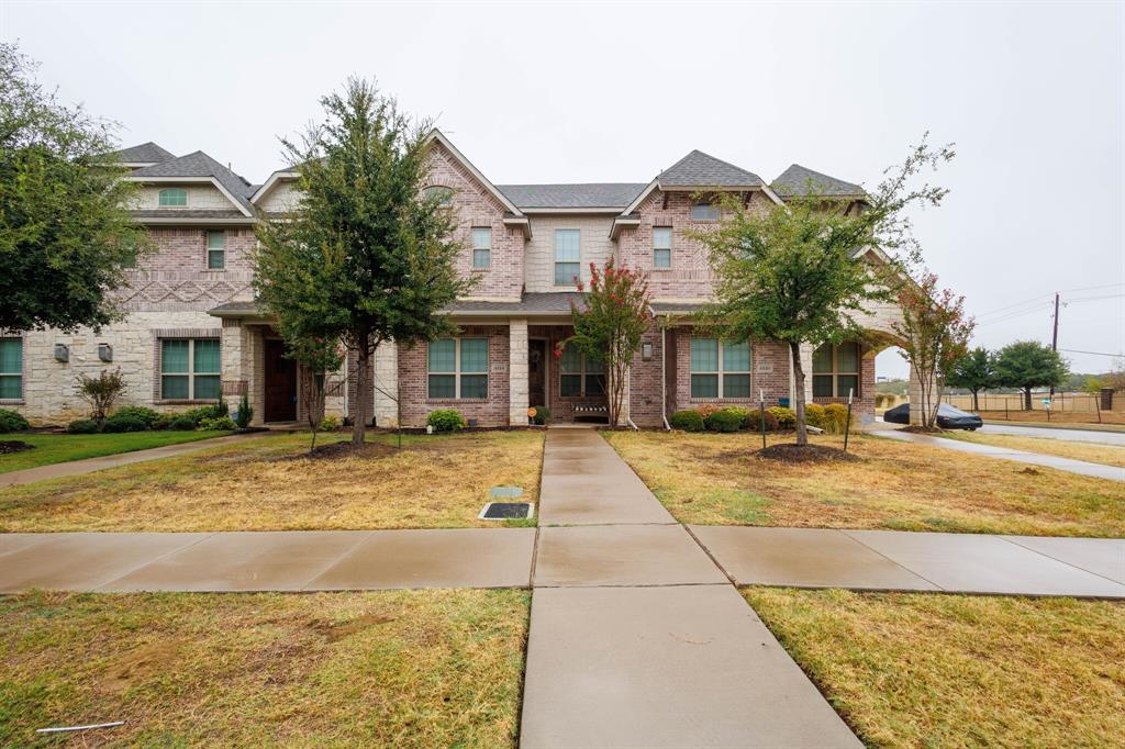 4814 Empire Way Property Photo 1
