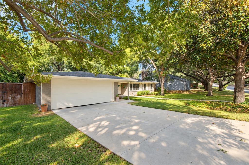 6812 Kirkwood Road Property Photo 4