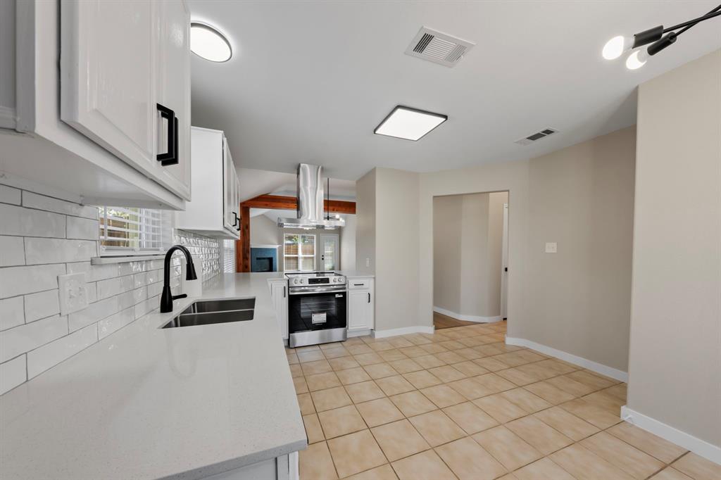 6001 Team Court Property Photo 13