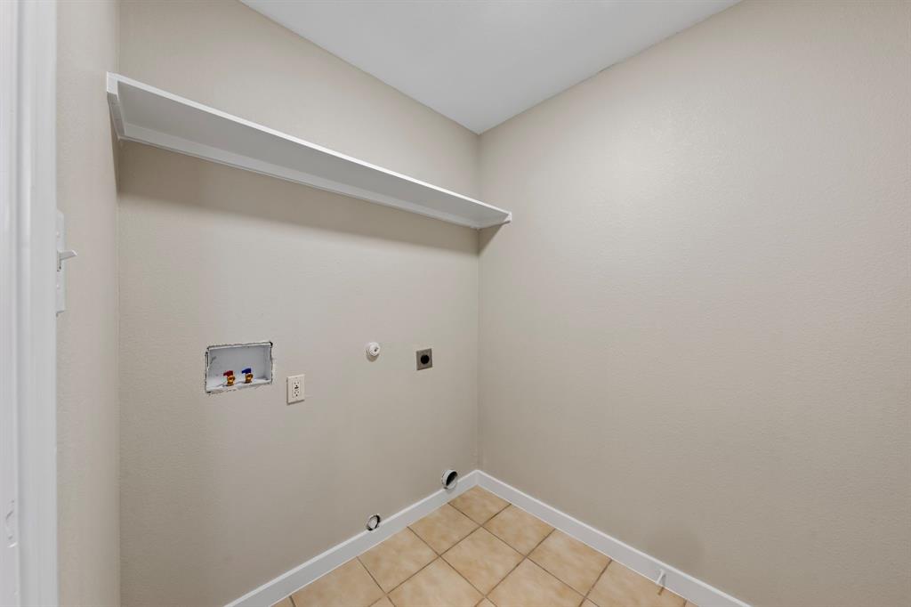 6001 Team Court Property Photo 17