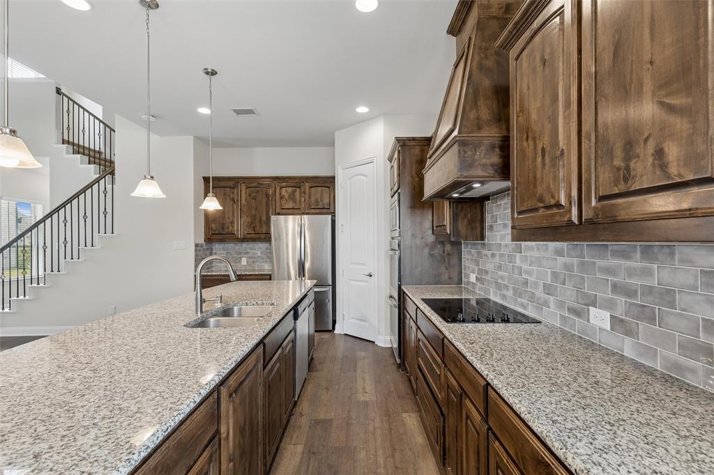 2703 Chambray Lane Property Photo 9