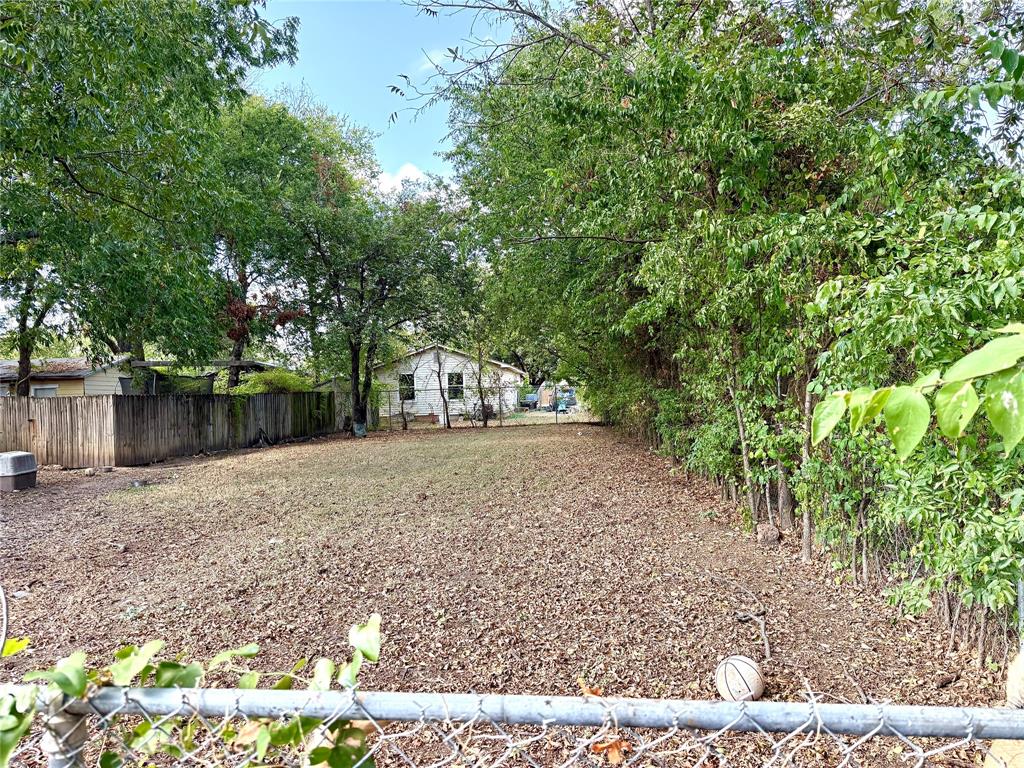 307 Robbins Street Property Photo 1
