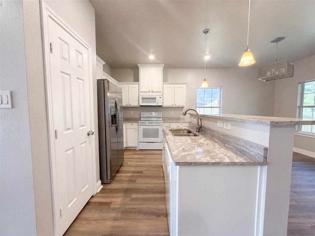 6006 Colorado Street Property Photo 2